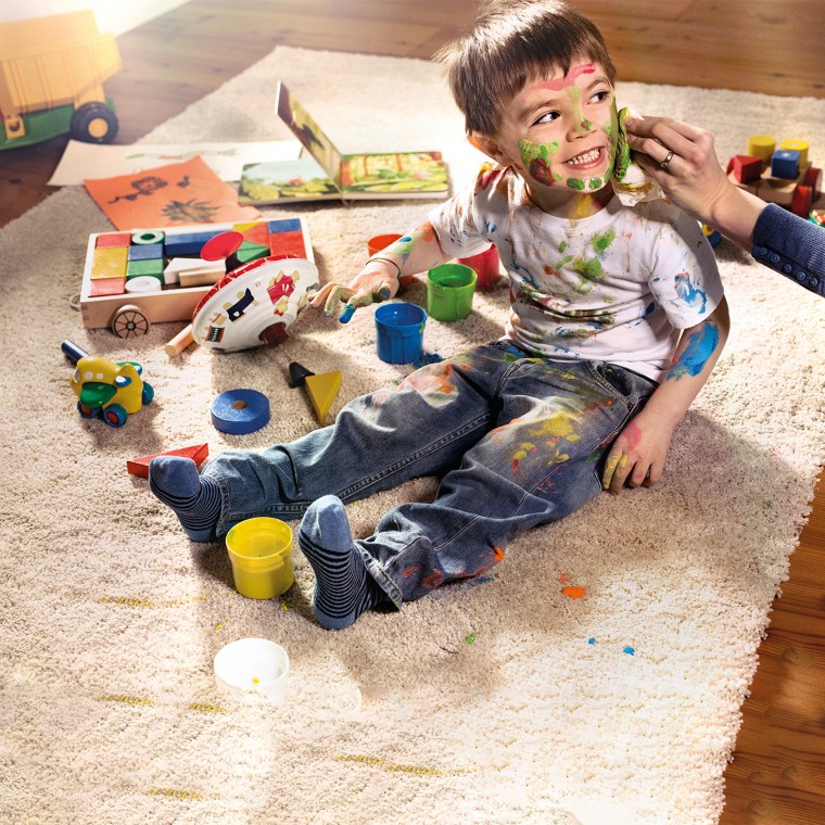 Dete umrljano bojom Dete umrljano bojom