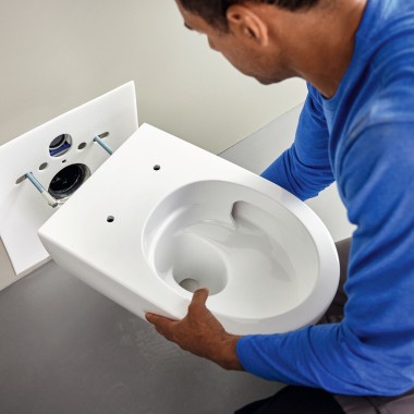 Acanto WC sa EFF3 tehnologijom (© Geberit)