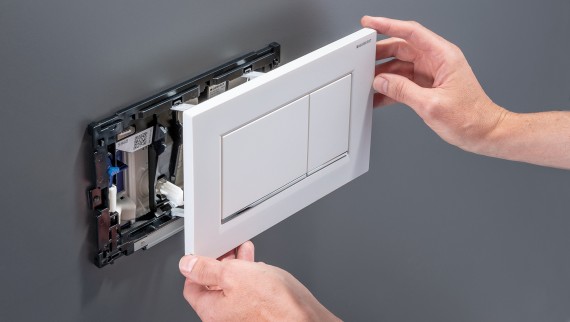 Bela Sigma20 tipka (© Geberit)