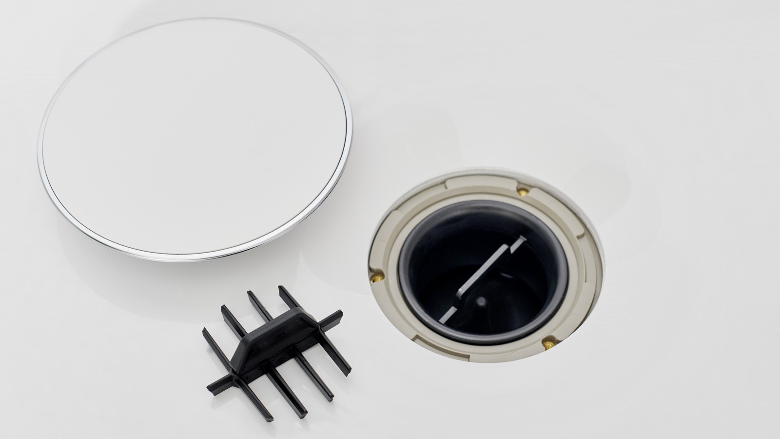 Poklopac odvoda i grebenasti umetak Poklopac odvoda i grebenasti umetak