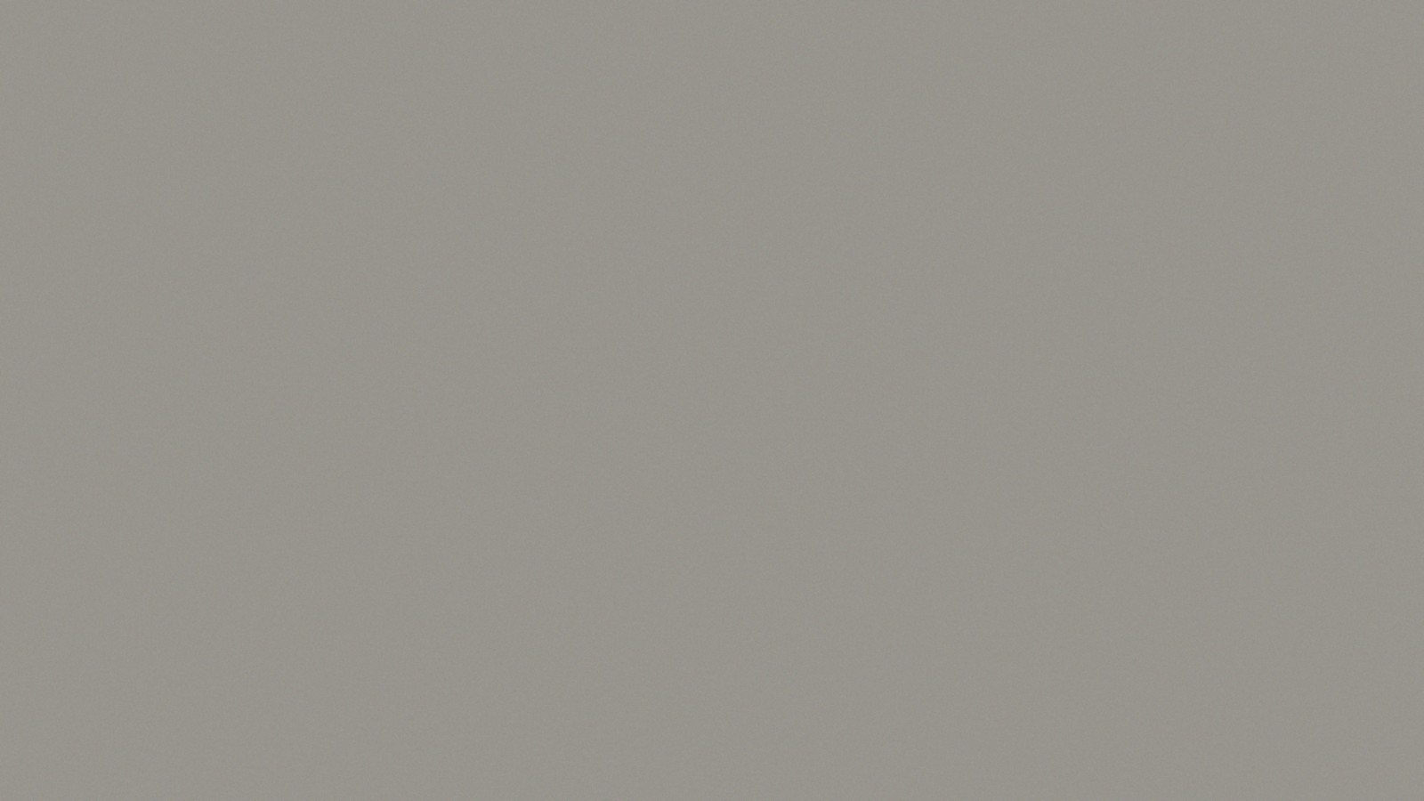 Boja: Greige, lakirana mat