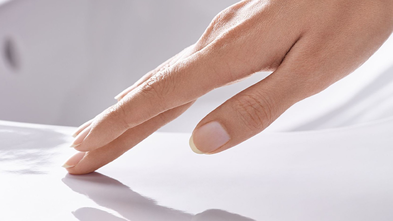 Umivaonik sa specijalnom glazurom KeraTect Umivaonik sa specijalnom glazurom KeraTect