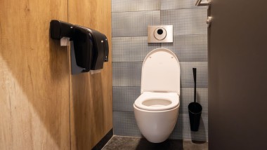 Geberit Acanto WC šolja sa Sigma10 tipkom Geberit Acanto WC šolja sa Sigma10 tipkom