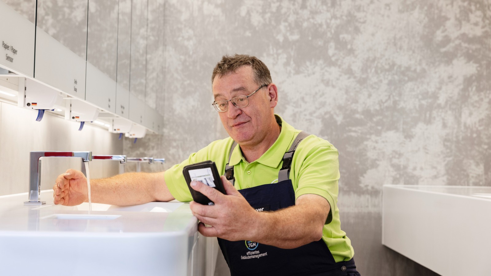 Direktno upravljanje armaturom za umivaonik preko Bluetooth-a