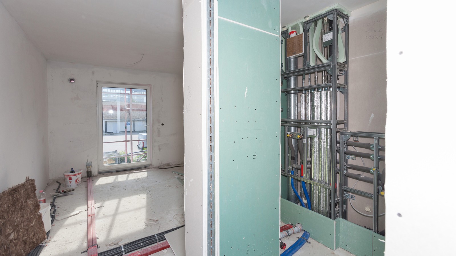 Geberit GIS sistemom, industrijski prefabrikovanim predzidnim instalacijama za kompletan sistem snabdevanja i odvodnjavanja Geberit GIS sistemom, industrijski prefabrikovanim predzidnim instalacijama za kompletan sistem snabdevanja i odvodnjavanja