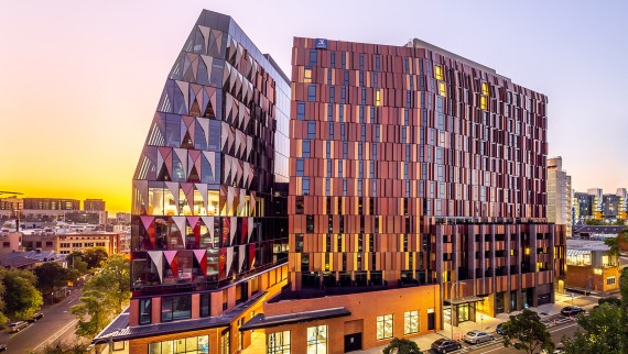 Melbourne Connect, inovativni centar za know-how transfer (© Peter Casamento, Marc Williams) Melbourne Connect, inovativni centar za know-how transfer (© Peter Casamento, Marc Williams)