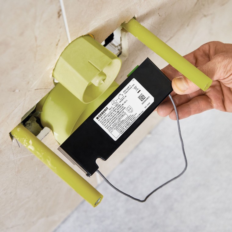 Plug-and-play: Napajanje priključuje sanitarni stručnjak. Nije potrebna osoba sa električnim znanjem. Plug-and-play: Napajanje priključuje sanitarni stručnjak. Nije potrebna osoba sa električnim znanjem.