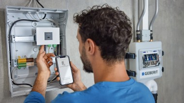 Geberit Gateway-om se upravlja preko Geberit Control aplikacije, zahvaljujući kojoj se sistem može pustiti u rad u samo nekoliko koraka