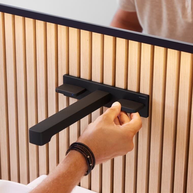 Geberit ONE crne armature su u modi (© Geberit) Geberit ONE crne armature su u modi (© Geberit)