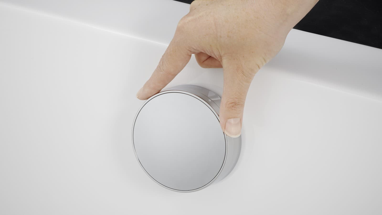 Odvod za kade za kupanje sa aktiviranjem okretanjem Odvod za kade za kupanje sa aktiviranjem okretanjem