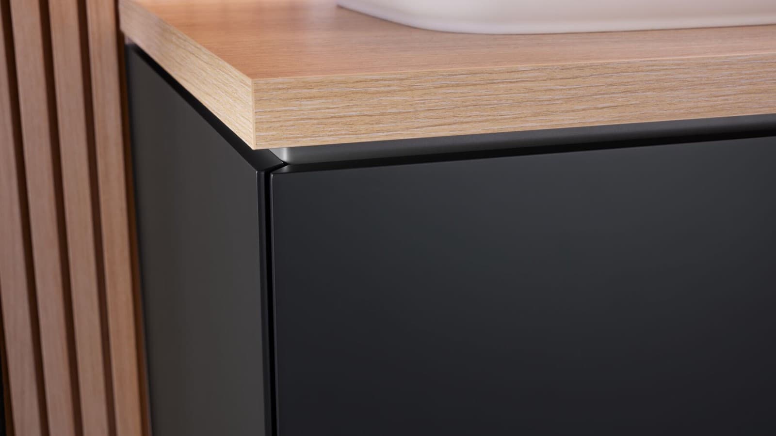 Geberit ONE ormarić u matiranoj crnoj boji Geberit ONE ormarić u matiranoj crnoj boji