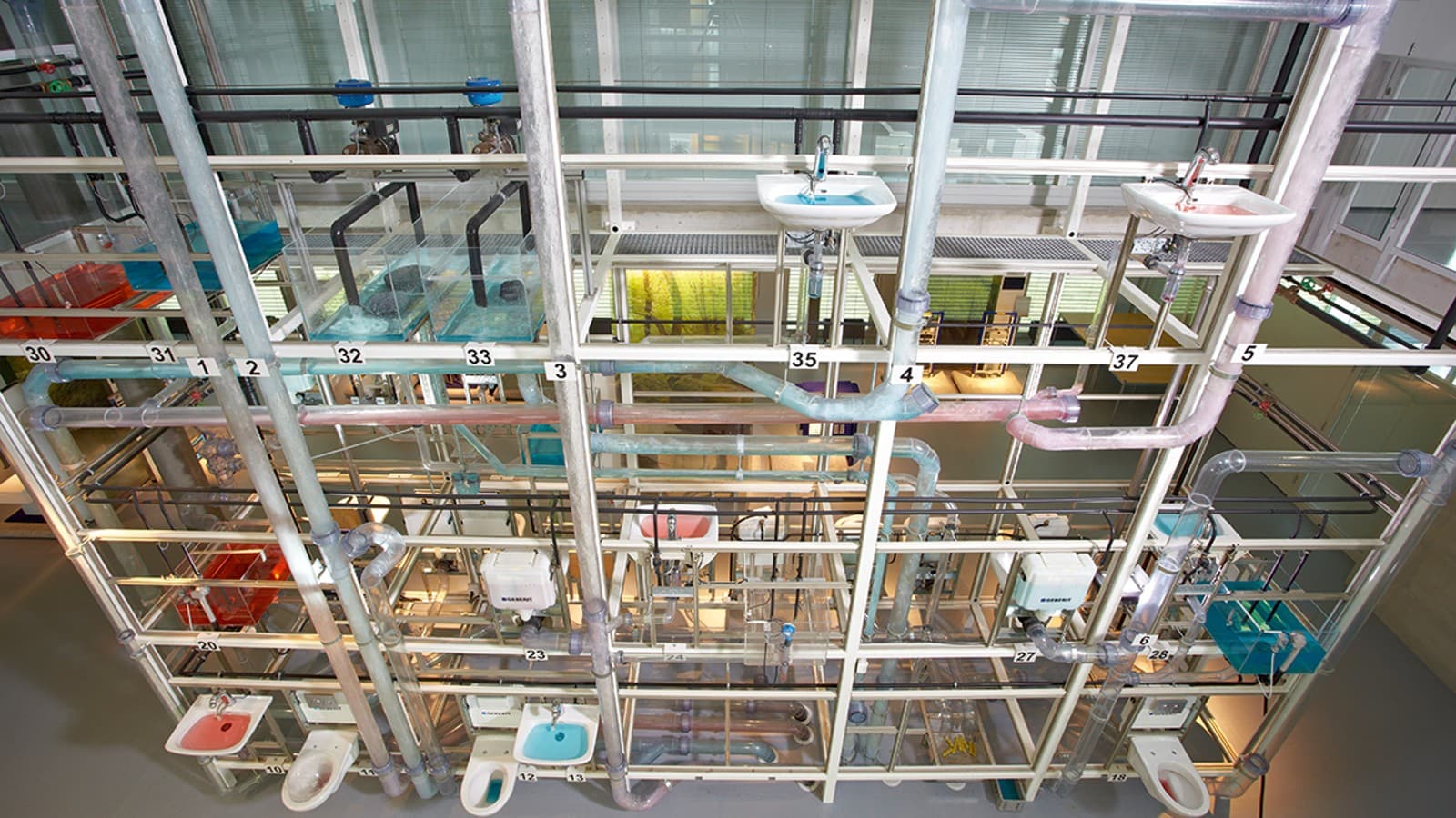 Toranj za otpadnu vodu kompanije Geberit Toranj za otpadnu vodu kompanije Geberit